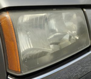Read more about the article Why Professional Headlight Oxidation Removal Is Best