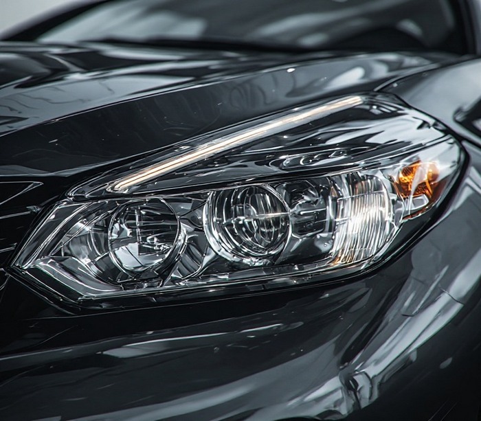 You are currently viewing How Clear Headlights Make Driving Safer